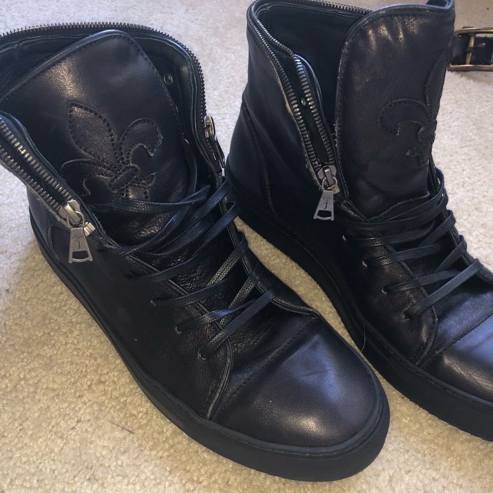 John varvatos black on black reed mid top